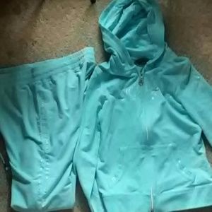 Bcbg Capri sweatsuit